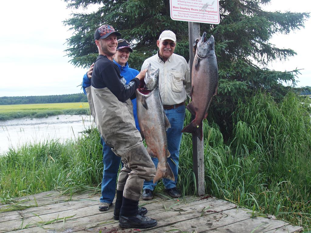 Salmon Catcher Lodgeキナイ エクステリア 写真